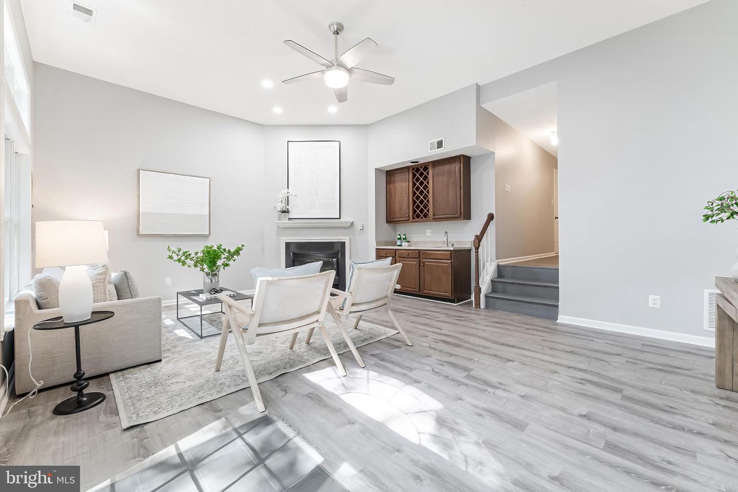 11437 HERITAGE OAK CT, RESTON, Virginia 20194, 3 Bedrooms Bedrooms, ,2 BathroomsBathrooms,Residential,For sale,11437 HERITAGE OAK CT,VAFX2245368 MLS # VAFX2245368