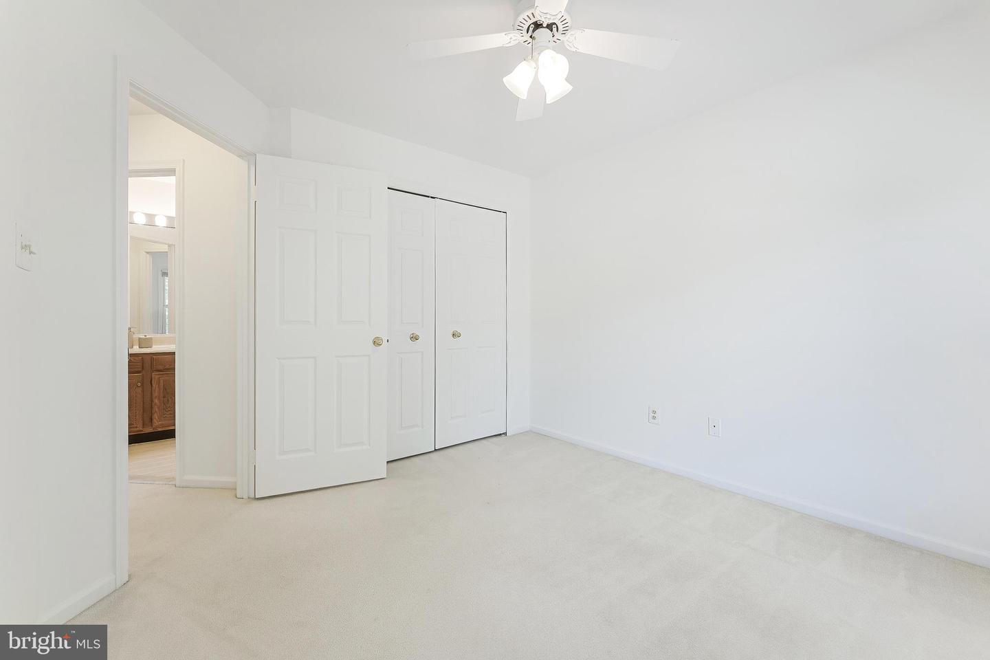 11437 HERITAGE OAK CT, RESTON, Virginia 20194, 3 Bedrooms Bedrooms, ,2 BathroomsBathrooms,Residential,For sale,11437 HERITAGE OAK CT,VAFX2245368 MLS # VAFX2245368