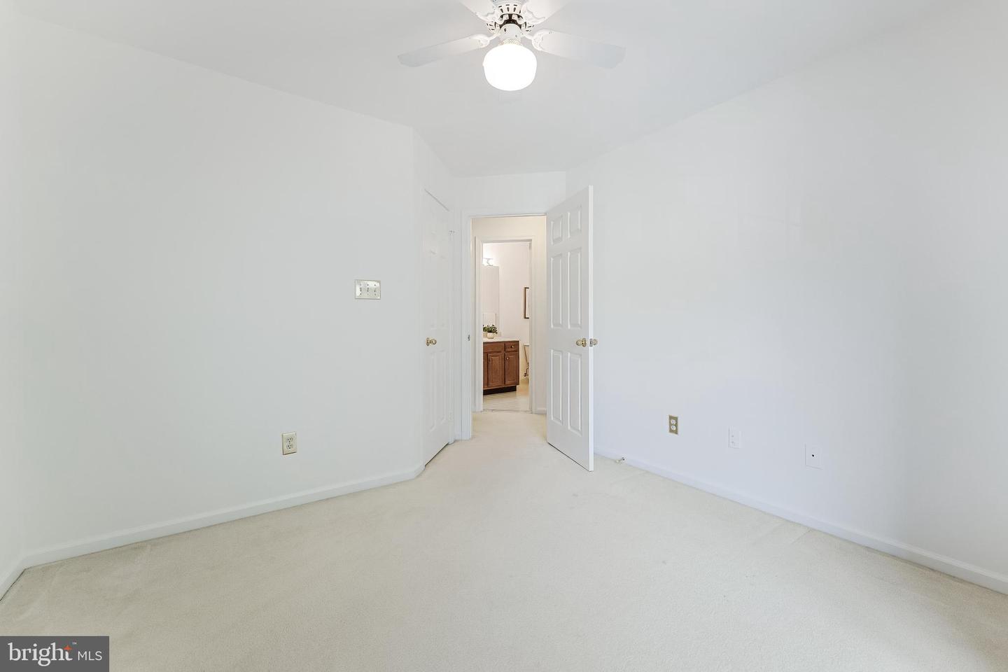 11437 HERITAGE OAK CT, RESTON, Virginia 20194, 3 Bedrooms Bedrooms, ,2 BathroomsBathrooms,Residential,For sale,11437 HERITAGE OAK CT,VAFX2245368 MLS # VAFX2245368