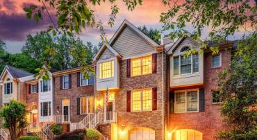 11437 HERITAGE OAK CT, RESTON, Virginia 20194, 3 Bedrooms Bedrooms, ,2 BathroomsBathrooms,Residential,For sale,11437 HERITAGE OAK CT,VAFX2245368 MLS # VAFX2245368