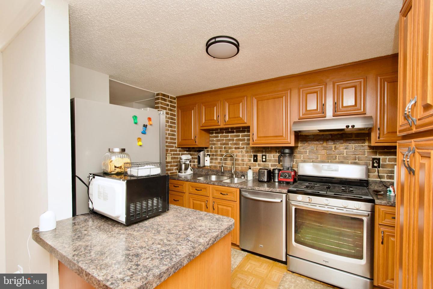 3208 NAPPER RD, ALEXANDRIA, Virginia 22306, 3 Bedrooms Bedrooms, 9 Rooms Rooms,2 BathroomsBathrooms,Residential,For sale,3208 NAPPER RD,VAFX2245414 MLS # VAFX2245414