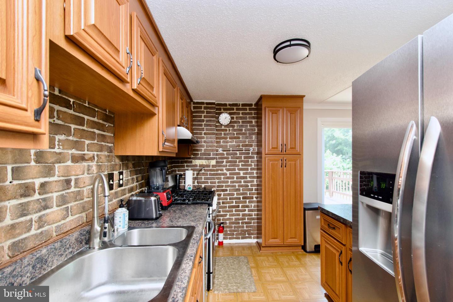 3208 NAPPER RD, ALEXANDRIA, Virginia 22306, 3 Bedrooms Bedrooms, 9 Rooms Rooms,2 BathroomsBathrooms,Residential,For sale,3208 NAPPER RD,VAFX2245414 MLS # VAFX2245414