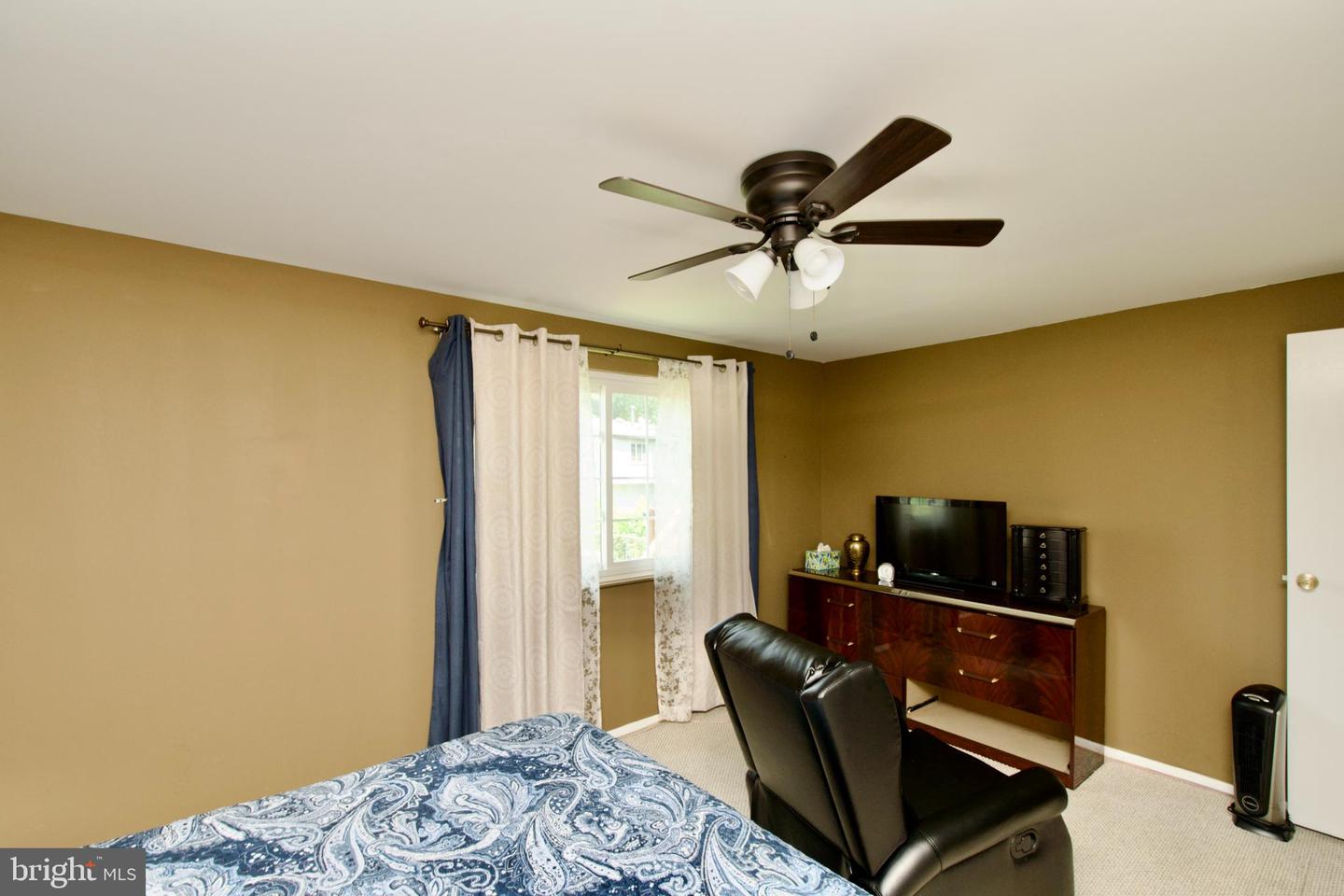 3208 NAPPER RD, ALEXANDRIA, Virginia 22306, 3 Bedrooms Bedrooms, 9 Rooms Rooms,2 BathroomsBathrooms,Residential,For sale,3208 NAPPER RD,VAFX2245414 MLS # VAFX2245414