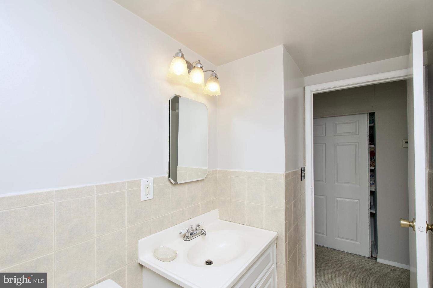 3208 NAPPER RD, ALEXANDRIA, Virginia 22306, 3 Bedrooms Bedrooms, 9 Rooms Rooms,2 BathroomsBathrooms,Residential,For sale,3208 NAPPER RD,VAFX2245414 MLS # VAFX2245414