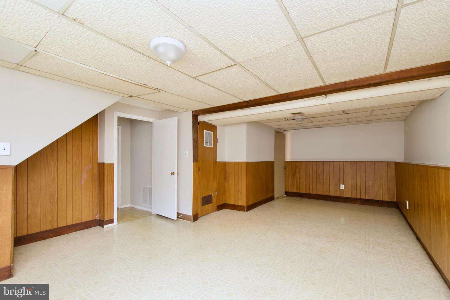 3208 NAPPER RD, ALEXANDRIA, Virginia 22306, 3 Bedrooms Bedrooms, 9 Rooms Rooms,2 BathroomsBathrooms,Residential,For sale,3208 NAPPER RD,VAFX2245414 MLS # VAFX2245414