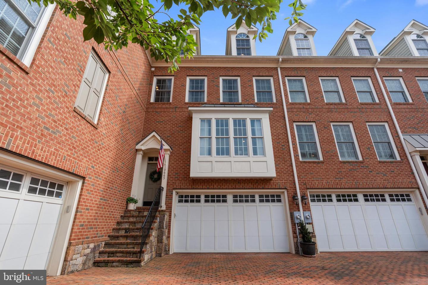 10665 YORKTOWN CT, FAIRFAX, Virginia 22030, 3 Bedrooms Bedrooms, ,3 BathroomsBathrooms,Residential,For sale,10665 YORKTOWN CT,VAFC2006428 MLS # VAFC2006428
