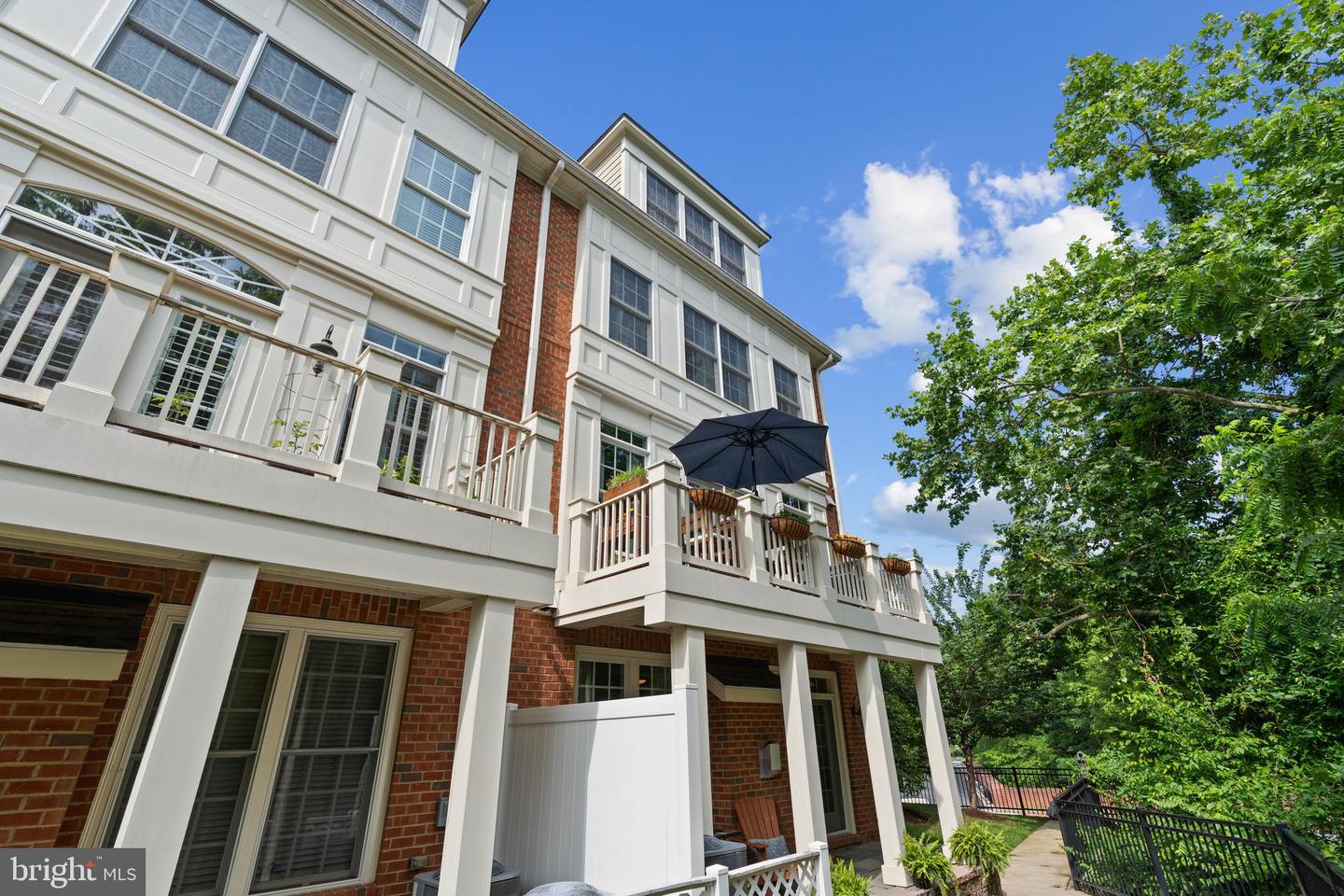 10665 YORKTOWN CT, FAIRFAX, Virginia 22030, 3 Bedrooms Bedrooms, ,3 BathroomsBathrooms,Residential,For sale,10665 YORKTOWN CT,VAFC2006428 MLS # VAFC2006428