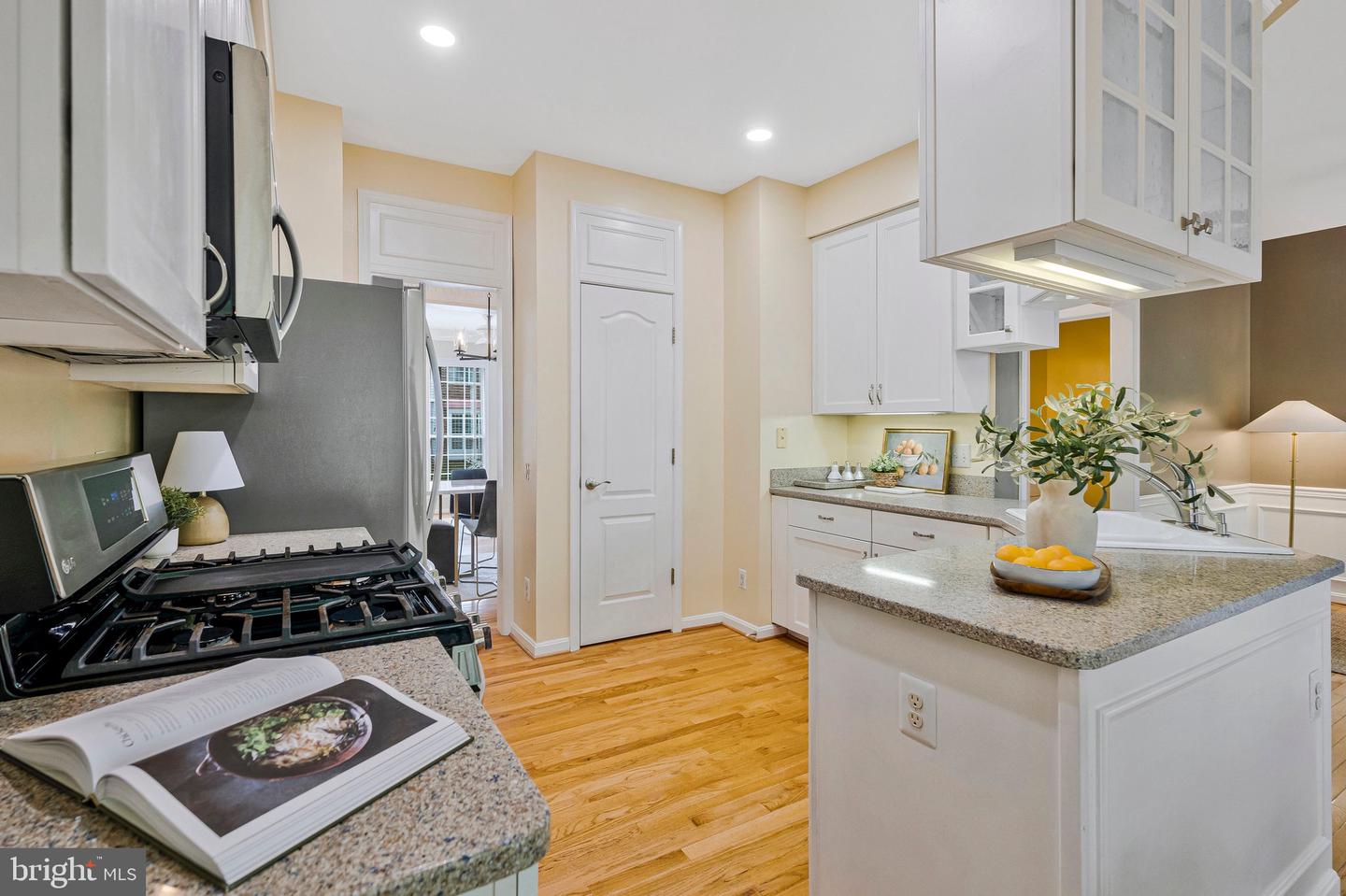 20931 TRINITY SQ, STERLING, Virginia 20165, 3 Bedrooms Bedrooms, ,3 BathroomsBathrooms,Residential,For sale,20931 TRINITY SQ,VALO2098780 MLS # VALO2098780
