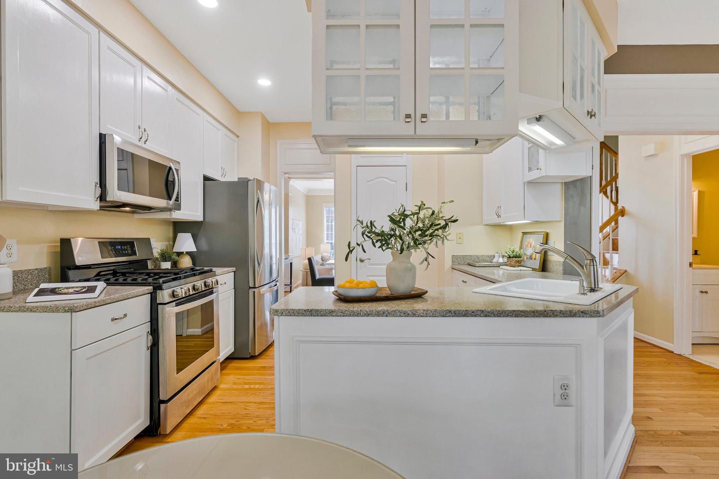 20931 TRINITY SQ, STERLING, Virginia 20165, 3 Bedrooms Bedrooms, ,3 BathroomsBathrooms,Residential,For sale,20931 TRINITY SQ,VALO2098780 MLS # VALO2098780