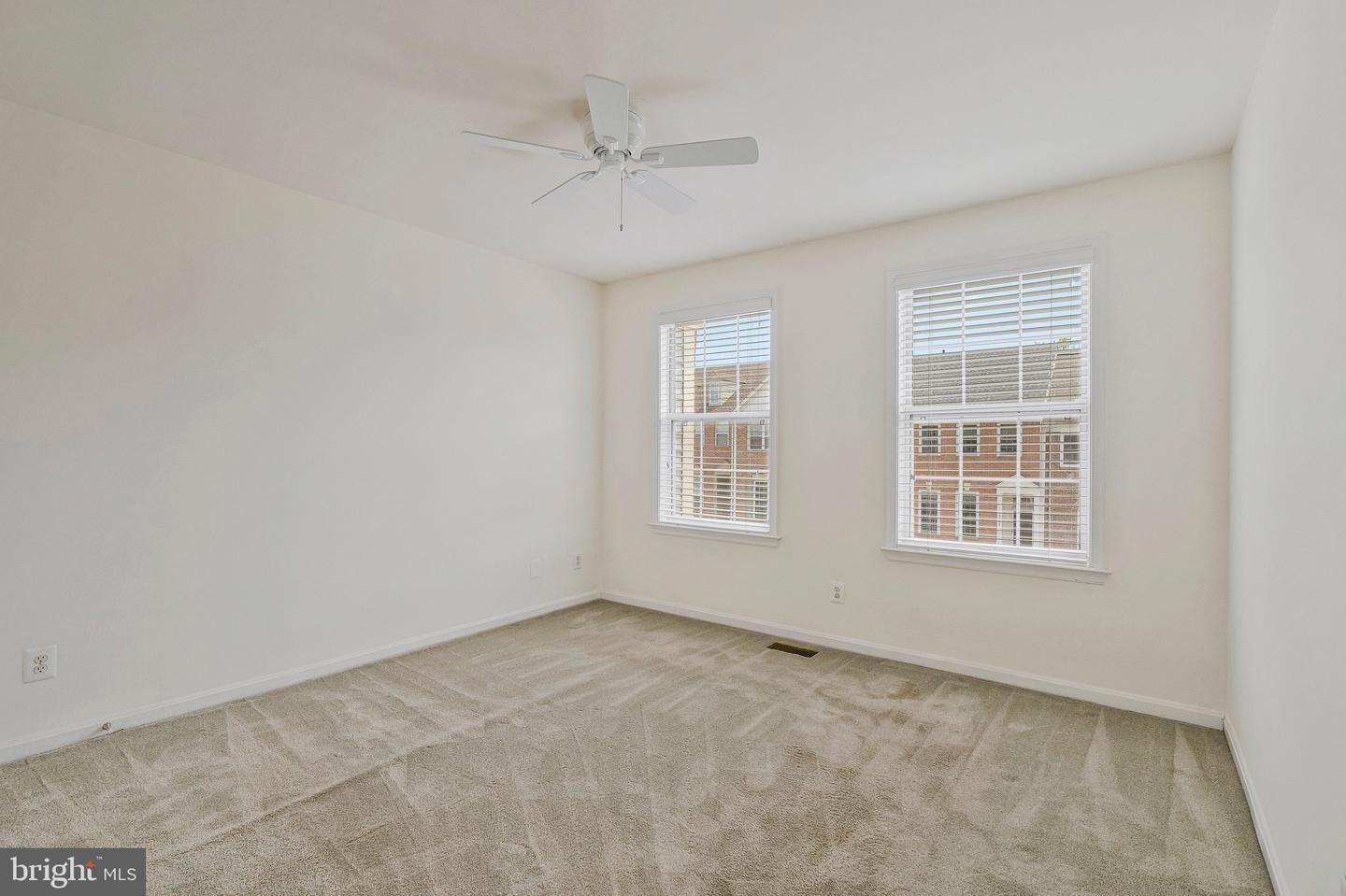 20931 TRINITY SQ, STERLING, Virginia 20165, 3 Bedrooms Bedrooms, ,3 BathroomsBathrooms,Residential,For sale,20931 TRINITY SQ,VALO2098780 MLS # VALO2098780