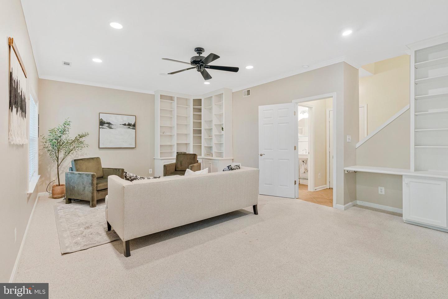 20931 TRINITY SQ, STERLING, Virginia 20165, 3 Bedrooms Bedrooms, ,3 BathroomsBathrooms,Residential,For sale,20931 TRINITY SQ,VALO2098780 MLS # VALO2098780