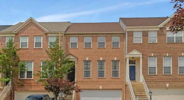20931 TRINITY SQ, STERLING, Virginia 20165, 3 Bedrooms Bedrooms, ,3 BathroomsBathrooms,Residential,For sale,20931 TRINITY SQ,VALO2098780 MLS # VALO2098780