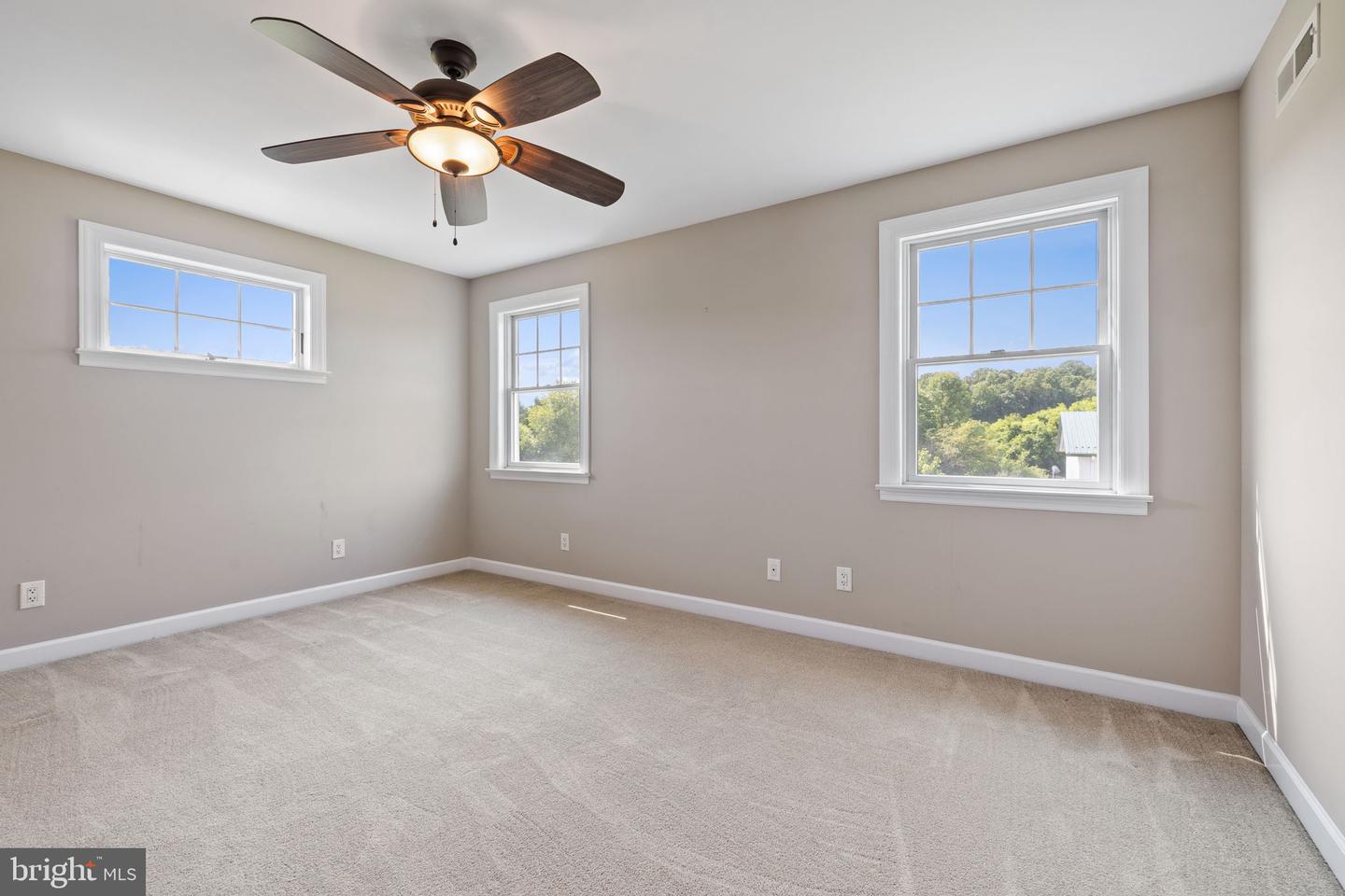 278 WYNNGATE DR, LURAY, Virginia 22835, 3 Bedrooms Bedrooms, 8 Rooms Rooms,3 BathroomsBathrooms,Residential,For sale,278 WYNNGATE DR,VAPA2004996 MLS # VAPA2004996