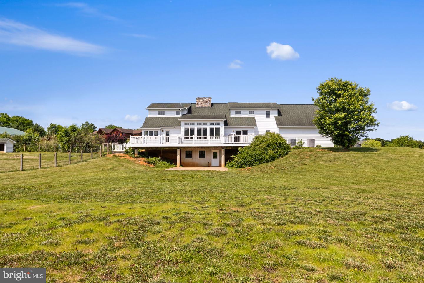 278 WYNNGATE DR, LURAY, Virginia 22835, 3 Bedrooms Bedrooms, 8 Rooms Rooms,3 BathroomsBathrooms,Residential,For sale,278 WYNNGATE DR,VAPA2004996 MLS # VAPA2004996