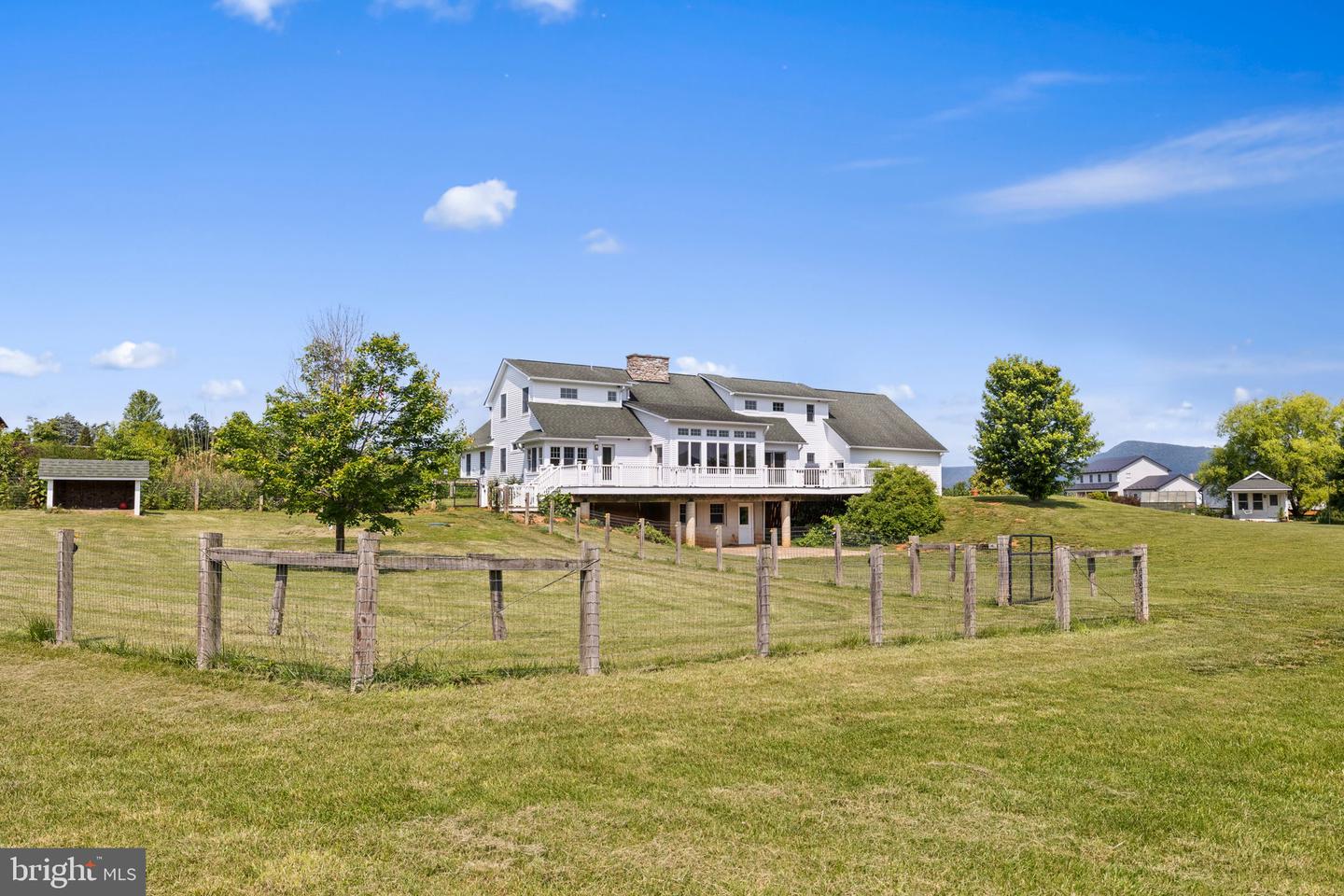 278 WYNNGATE DR, LURAY, Virginia 22835, 3 Bedrooms Bedrooms, 8 Rooms Rooms,3 BathroomsBathrooms,Residential,For sale,278 WYNNGATE DR,VAPA2004996 MLS # VAPA2004996