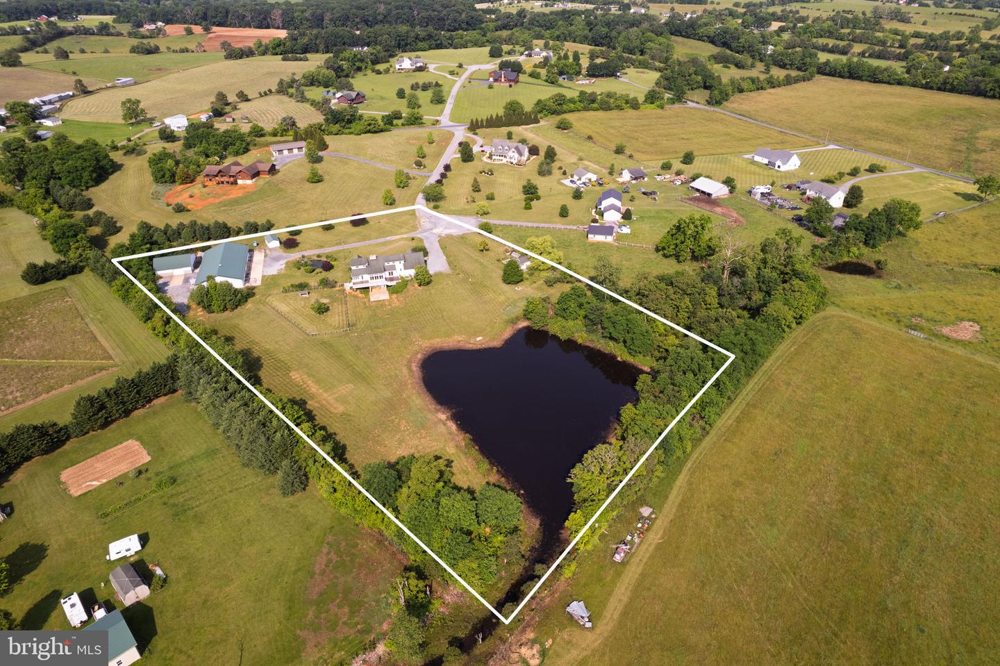 278 WYNNGATE DR, LURAY, Virginia 22835, 3 Bedrooms Bedrooms, 8 Rooms Rooms,3 BathroomsBathrooms,Residential,For sale,278 WYNNGATE DR,VAPA2004996 MLS # VAPA2004996