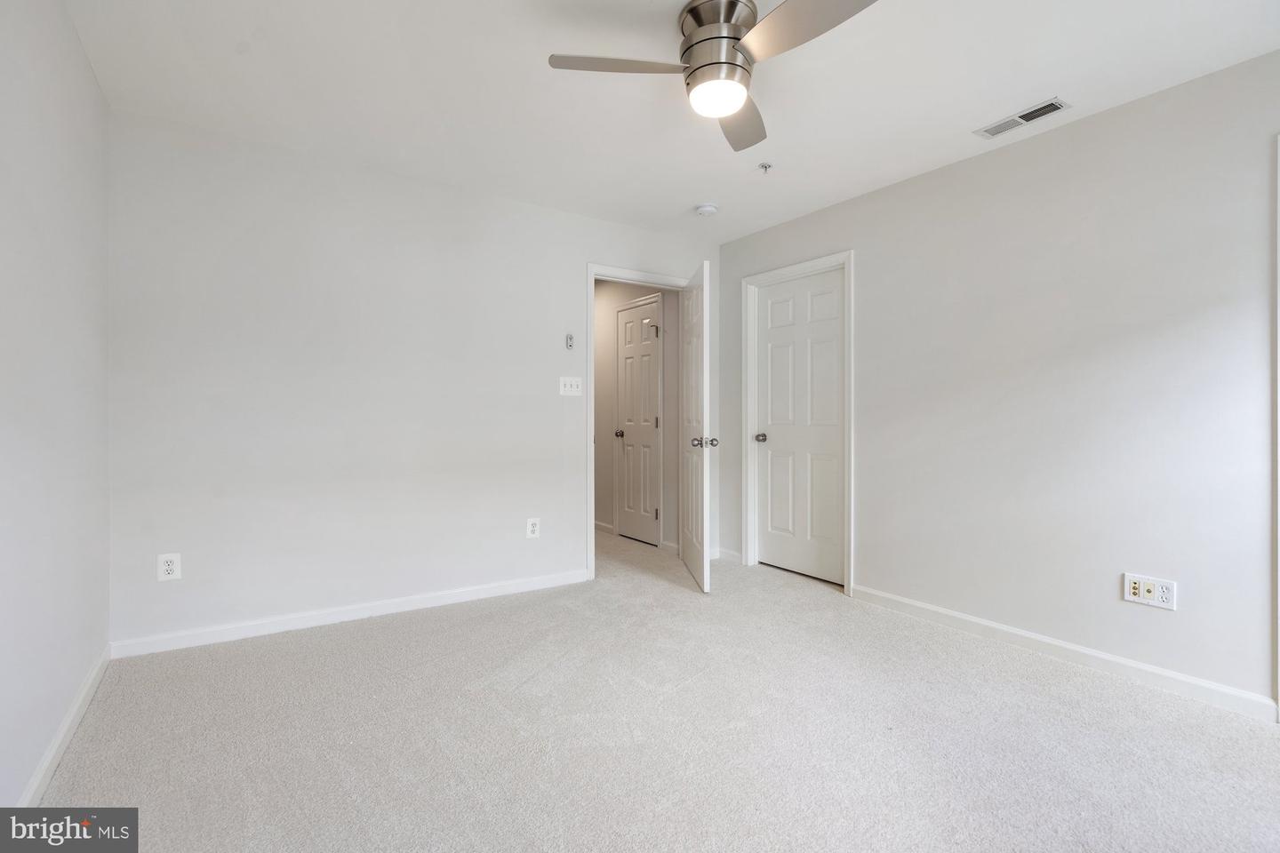2706 MANHATTAN PL, VIENNA, Virginia 22180, 3 Bedrooms Bedrooms, ,3 BathroomsBathrooms,Residential,For sale,2706 MANHATTAN PL,VAFX2245798 MLS # VAFX2245798