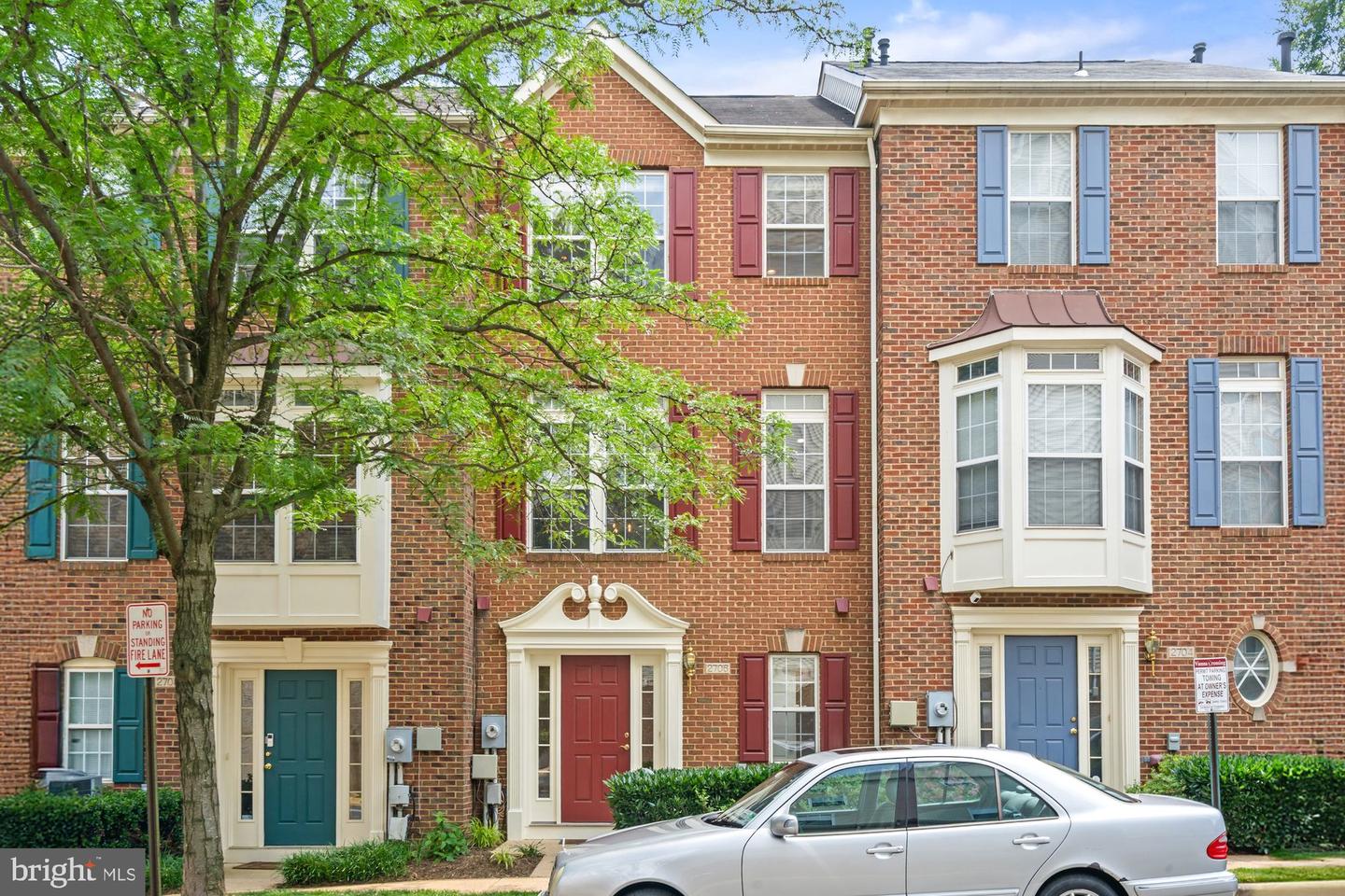 2706 MANHATTAN PL, VIENNA, Virginia 22180, 3 Bedrooms Bedrooms, ,3 BathroomsBathrooms,Residential,For sale,2706 MANHATTAN PL,VAFX2245798 MLS # VAFX2245798