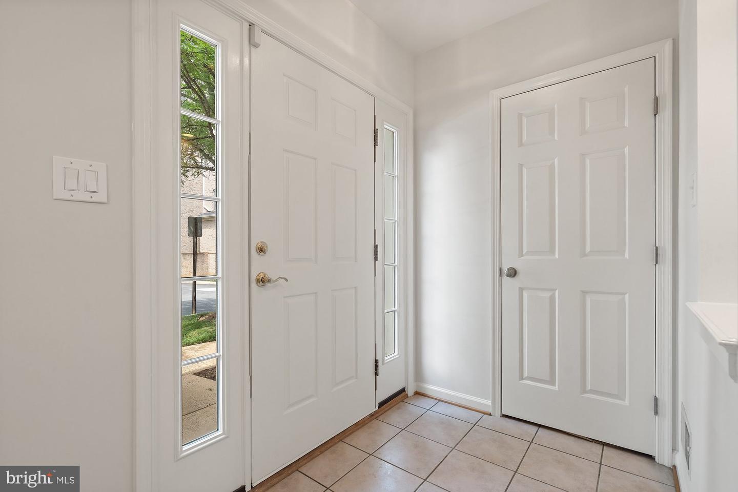 2706 MANHATTAN PL, VIENNA, Virginia 22180, 3 Bedrooms Bedrooms, ,3 BathroomsBathrooms,Residential,For sale,2706 MANHATTAN PL,VAFX2245798 MLS # VAFX2245798
