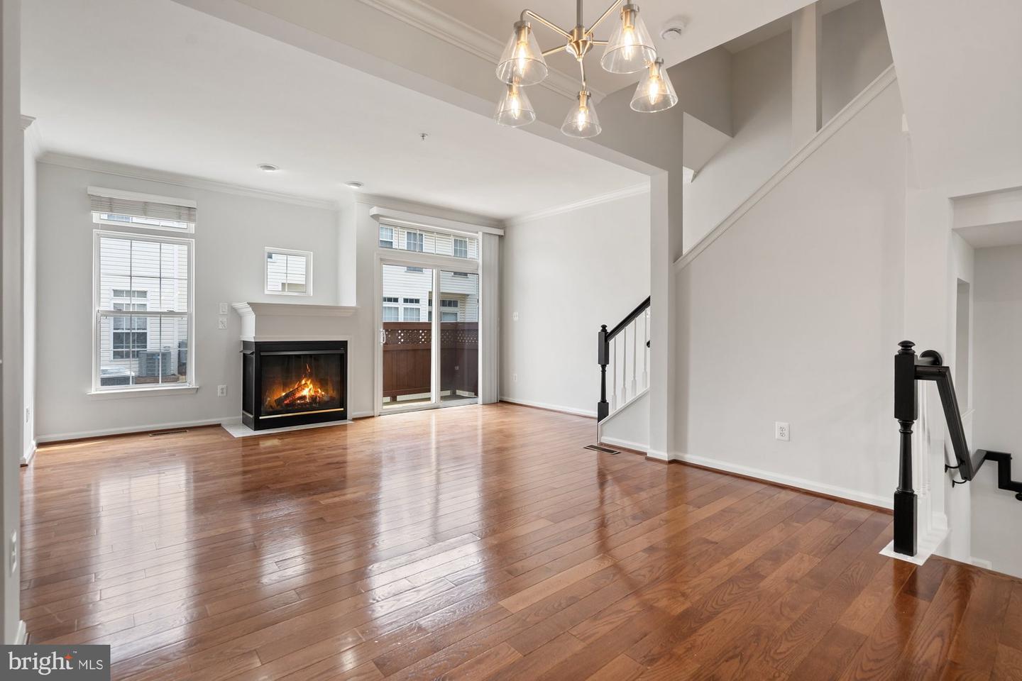 2706 MANHATTAN PL, VIENNA, Virginia 22180, 3 Bedrooms Bedrooms, ,3 BathroomsBathrooms,Residential,For sale,2706 MANHATTAN PL,VAFX2245798 MLS # VAFX2245798