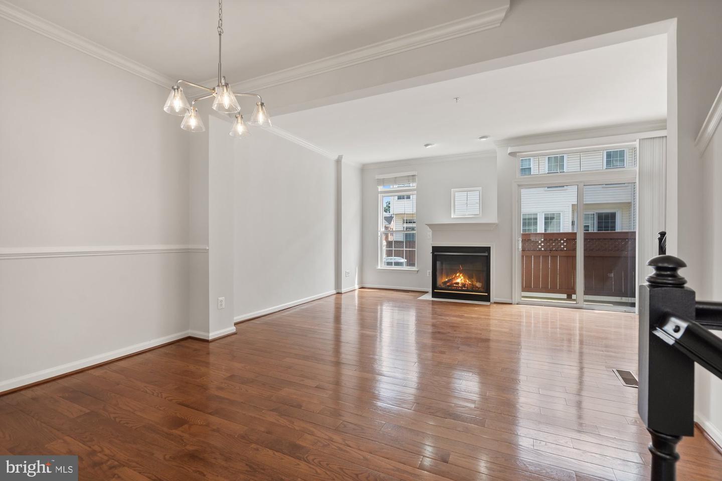 2706 MANHATTAN PL, VIENNA, Virginia 22180, 3 Bedrooms Bedrooms, ,3 BathroomsBathrooms,Residential,For sale,2706 MANHATTAN PL,VAFX2245798 MLS # VAFX2245798
