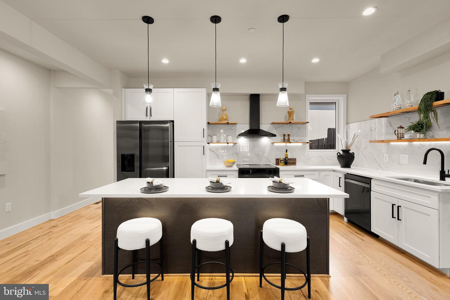 3646 13TH ST NW #UNIT 1, WASHINGTON, District Of Columbia 20010, 4 Bedrooms Bedrooms, ,3 BathroomsBathrooms,Residential,For sale,3646 13TH ST NW #UNIT 1,DCDC2204312 MLS # DCDC2204312