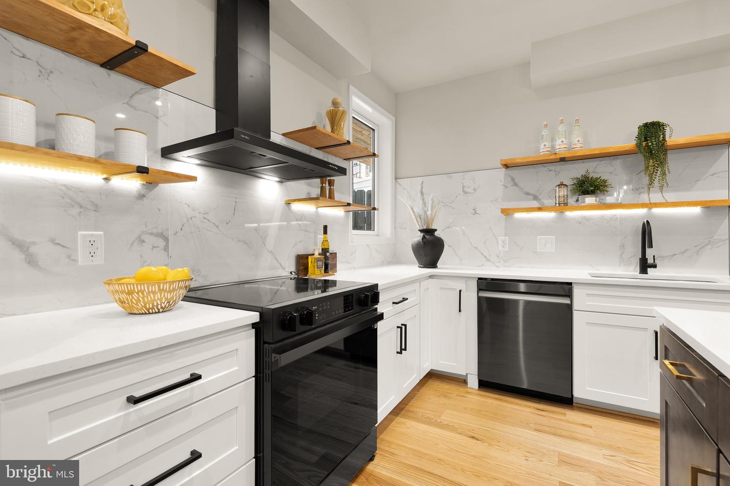 3646 13TH ST NW #UNIT 1, WASHINGTON, District Of Columbia 20010, 4 Bedrooms Bedrooms, ,3 BathroomsBathrooms,Residential,For sale,3646 13TH ST NW #UNIT 1,DCDC2204312 MLS # DCDC2204312