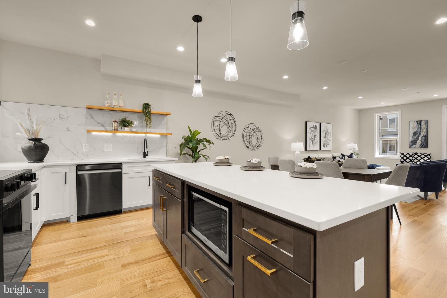 3646 13TH ST NW #UNIT 1, WASHINGTON, District Of Columbia 20010, 4 Bedrooms Bedrooms, ,3 BathroomsBathrooms,Residential,For sale,3646 13TH ST NW #UNIT 1,DCDC2204312 MLS # DCDC2204312