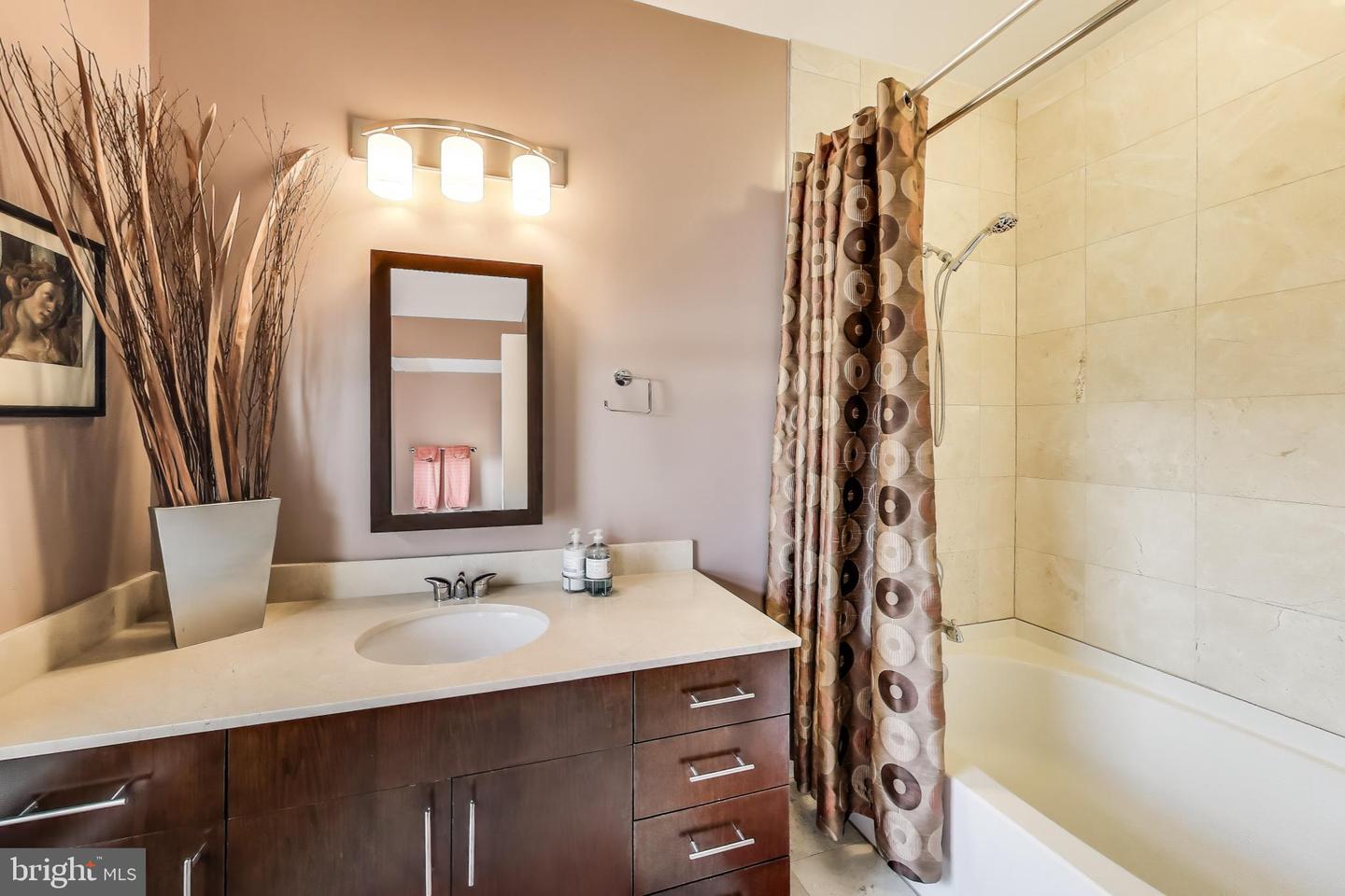 910 M ST NW #1022, WASHINGTON, District Of Columbia 20001, 3 Bedrooms Bedrooms, ,2 BathroomsBathrooms,Residential,For sale,910 M ST NW #1022,DCDC2204322 MLS # DCDC2204322
