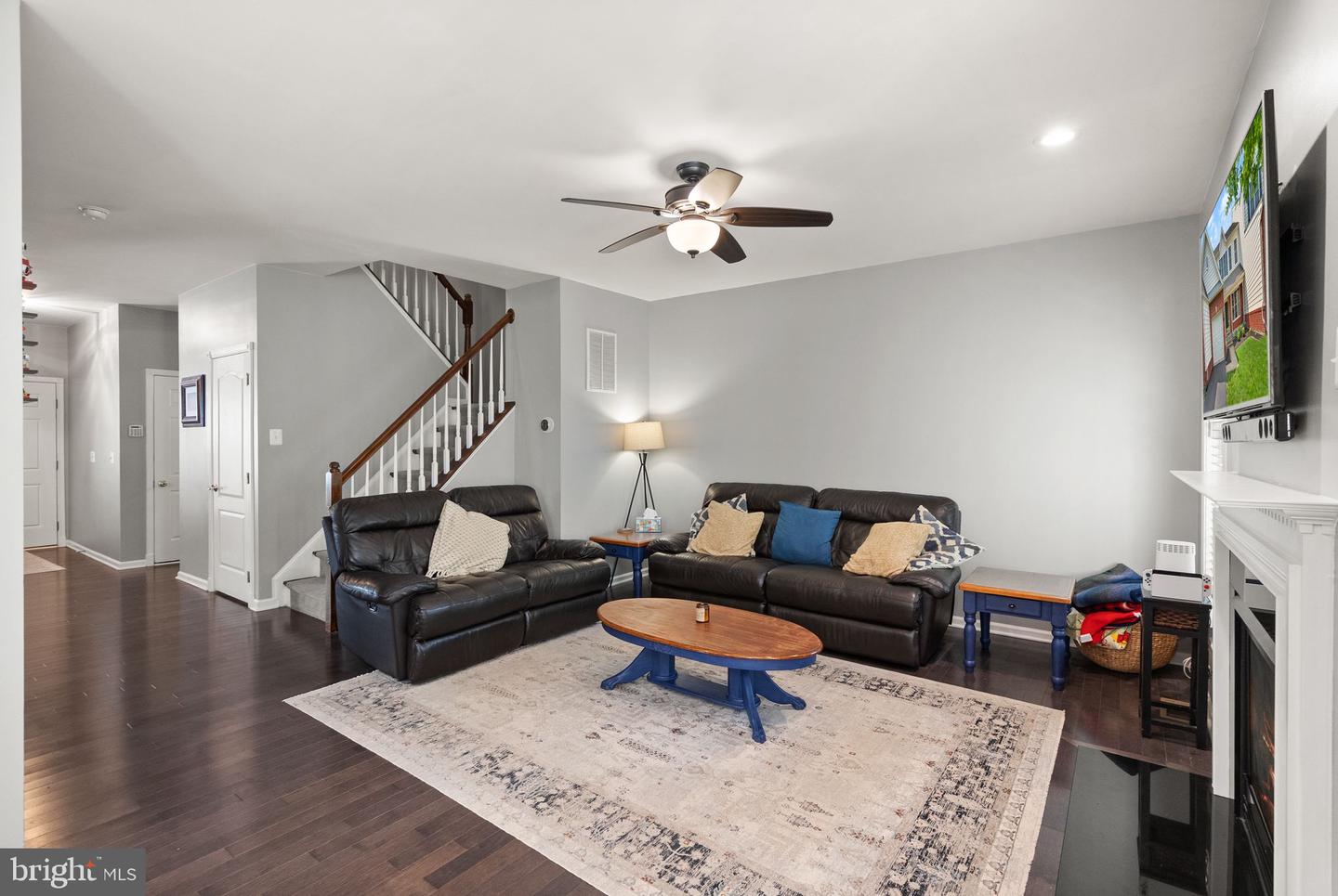 15831 FOURMILE CREEK CT, HAYMARKET, Virginia 20169, 3 Bedrooms Bedrooms, ,3 BathroomsBathrooms,Residential,For sale,15831 FOURMILE CREEK CT,VAPW2096408 MLS # VAPW2096408