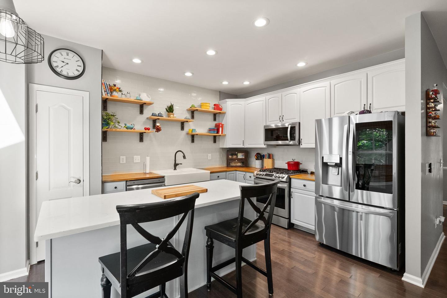 15831 FOURMILE CREEK CT, HAYMARKET, Virginia 20169, 3 Bedrooms Bedrooms, ,3 BathroomsBathrooms,Residential,For sale,15831 FOURMILE CREEK CT,VAPW2096408 MLS # VAPW2096408