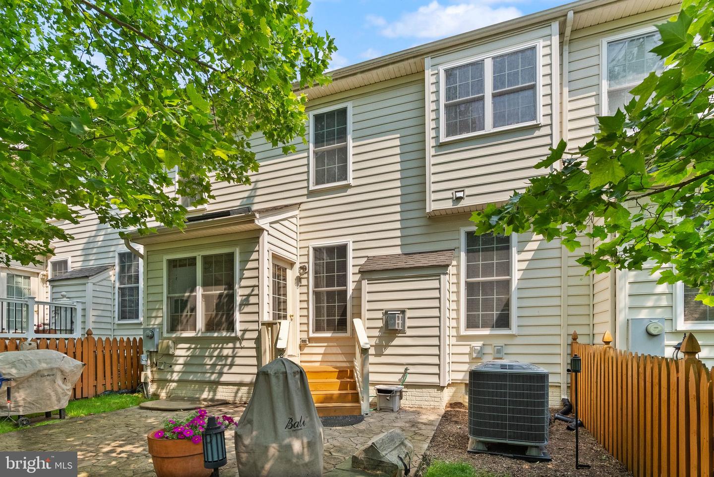 15831 FOURMILE CREEK CT, HAYMARKET, Virginia 20169, 3 Bedrooms Bedrooms, ,3 BathroomsBathrooms,Residential,For sale,15831 FOURMILE CREEK CT,VAPW2096408 MLS # VAPW2096408