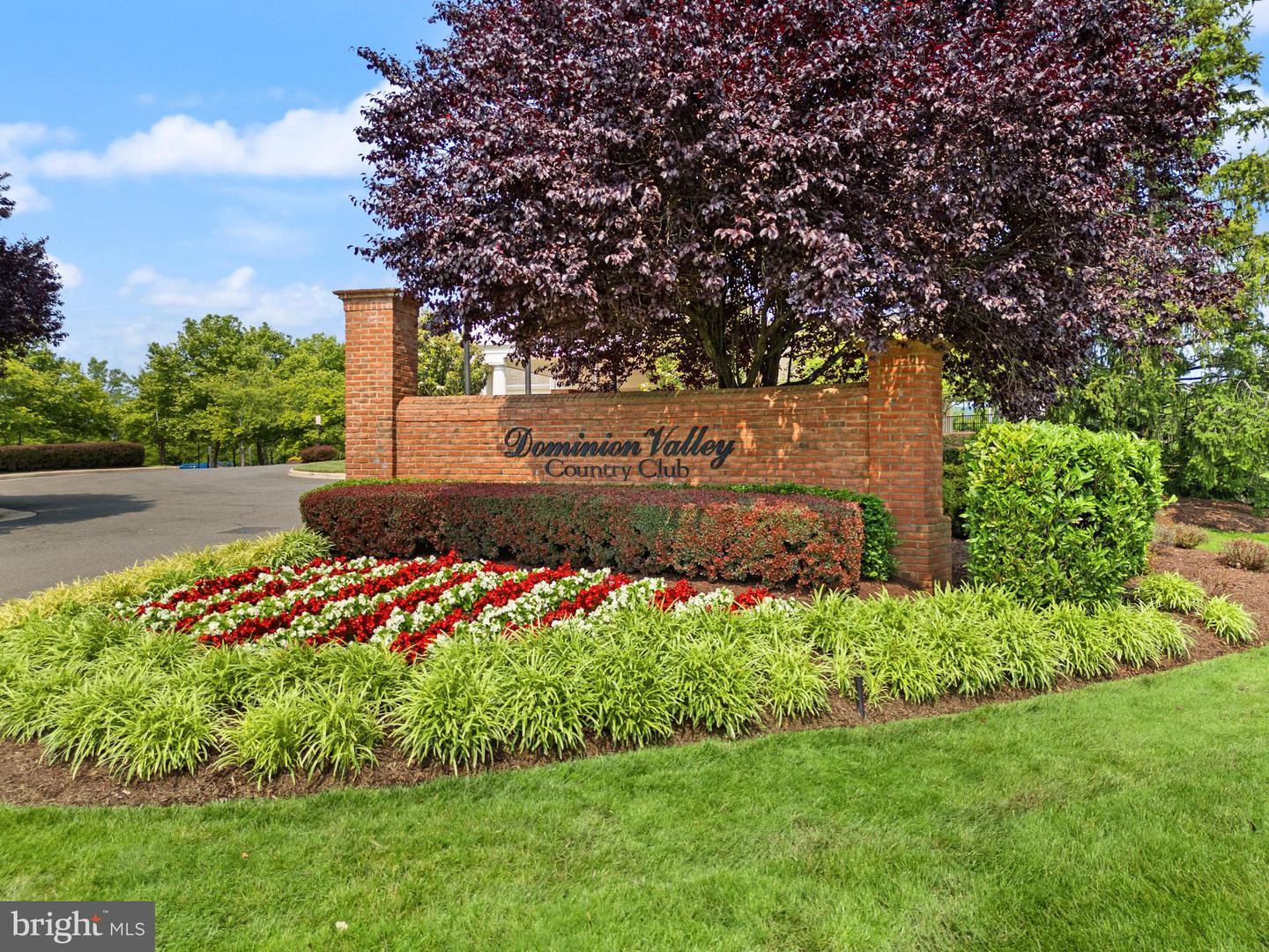 15831 FOURMILE CREEK CT, HAYMARKET, Virginia 20169, 3 Bedrooms Bedrooms, ,3 BathroomsBathrooms,Residential,For sale,15831 FOURMILE CREEK CT,VAPW2096408 MLS # VAPW2096408