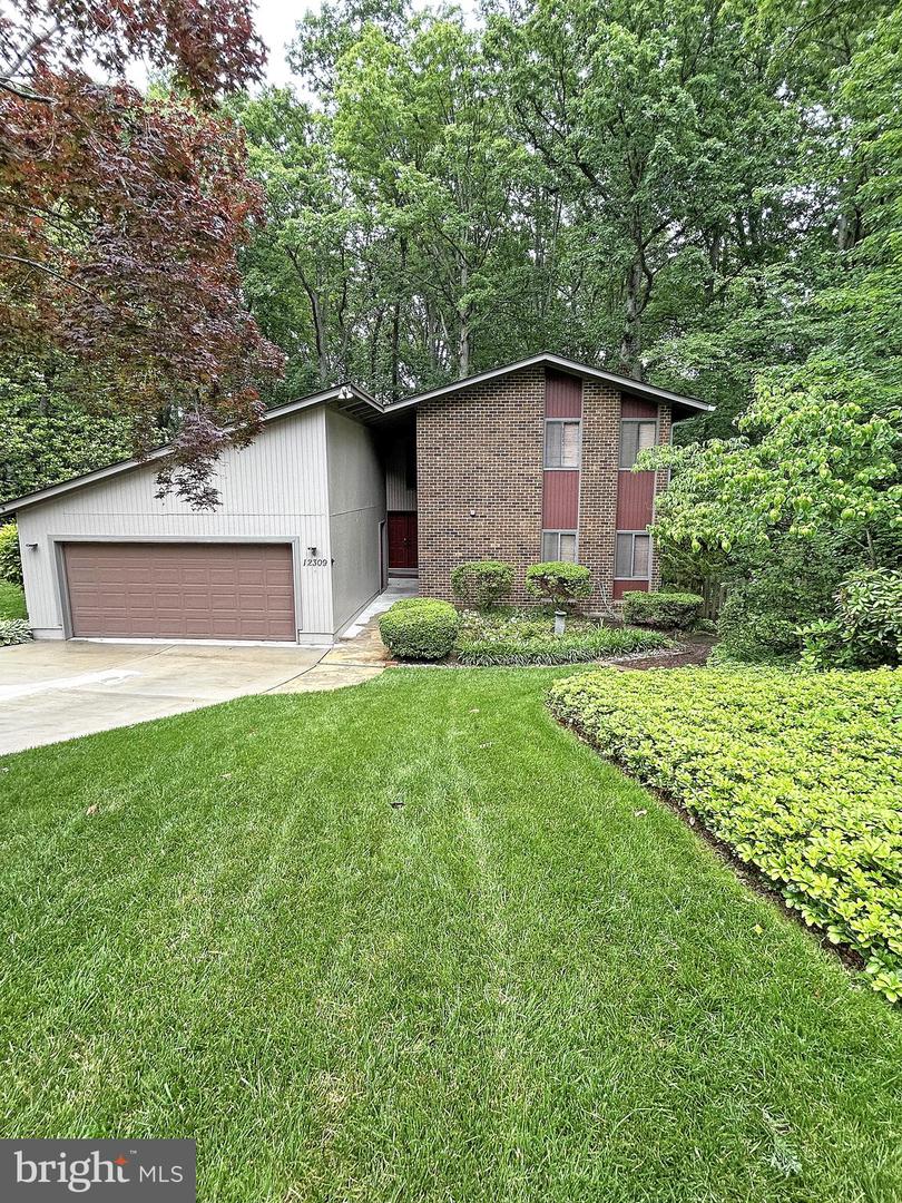 12309 MULBERRY CT, WOODBRIDGE, Virginia 22192, 5 Bedrooms Bedrooms, ,3 BathroomsBathrooms,Residential,For sale,12309 MULBERRY CT,VAPW2096412 MLS # VAPW2096412