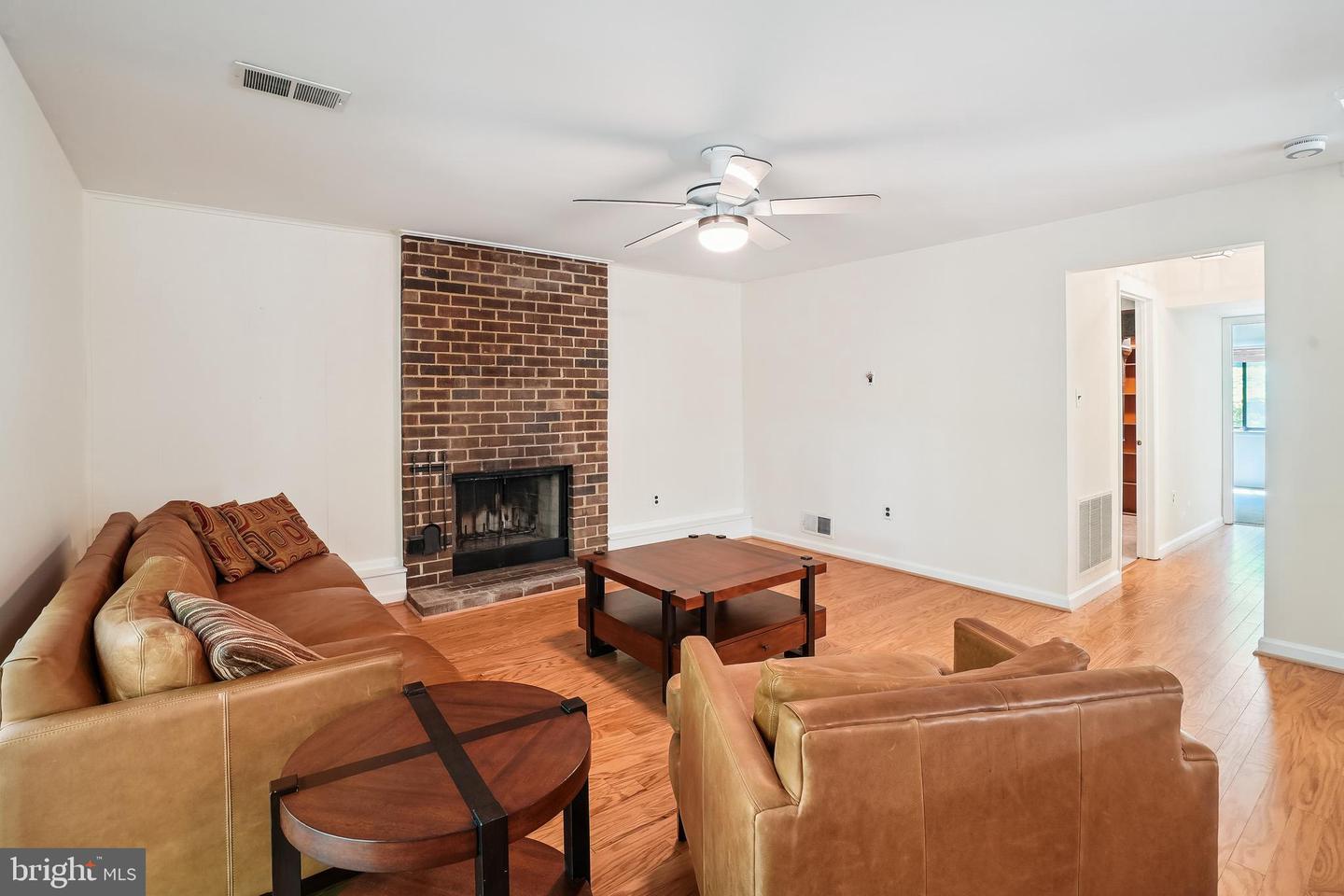 12309 MULBERRY CT, WOODBRIDGE, Virginia 22192, 5 Bedrooms Bedrooms, ,3 BathroomsBathrooms,Residential,For sale,12309 MULBERRY CT,VAPW2096412 MLS # VAPW2096412