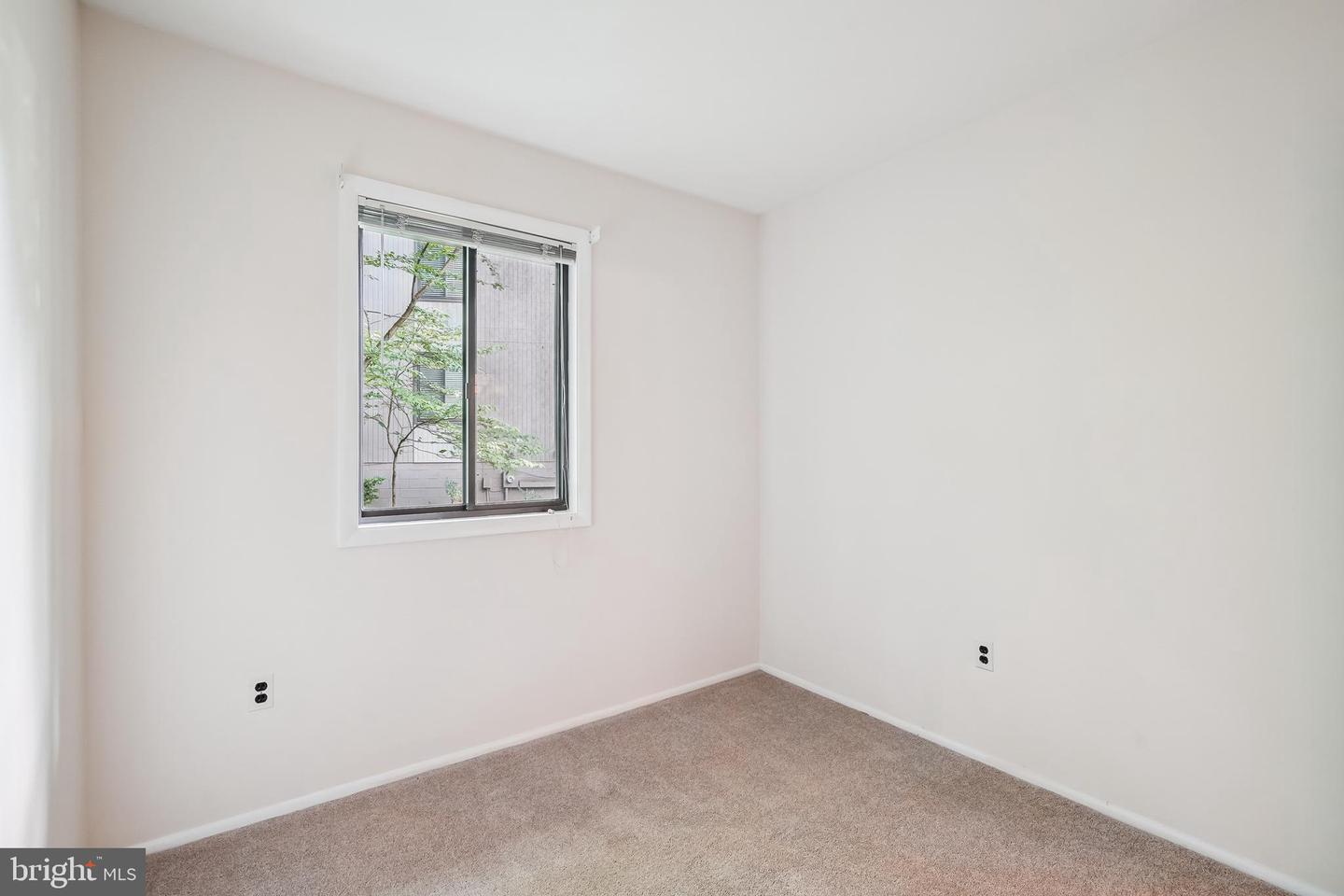 12309 MULBERRY CT, WOODBRIDGE, Virginia 22192, 5 Bedrooms Bedrooms, ,3 BathroomsBathrooms,Residential,For sale,12309 MULBERRY CT,VAPW2096412 MLS # VAPW2096412