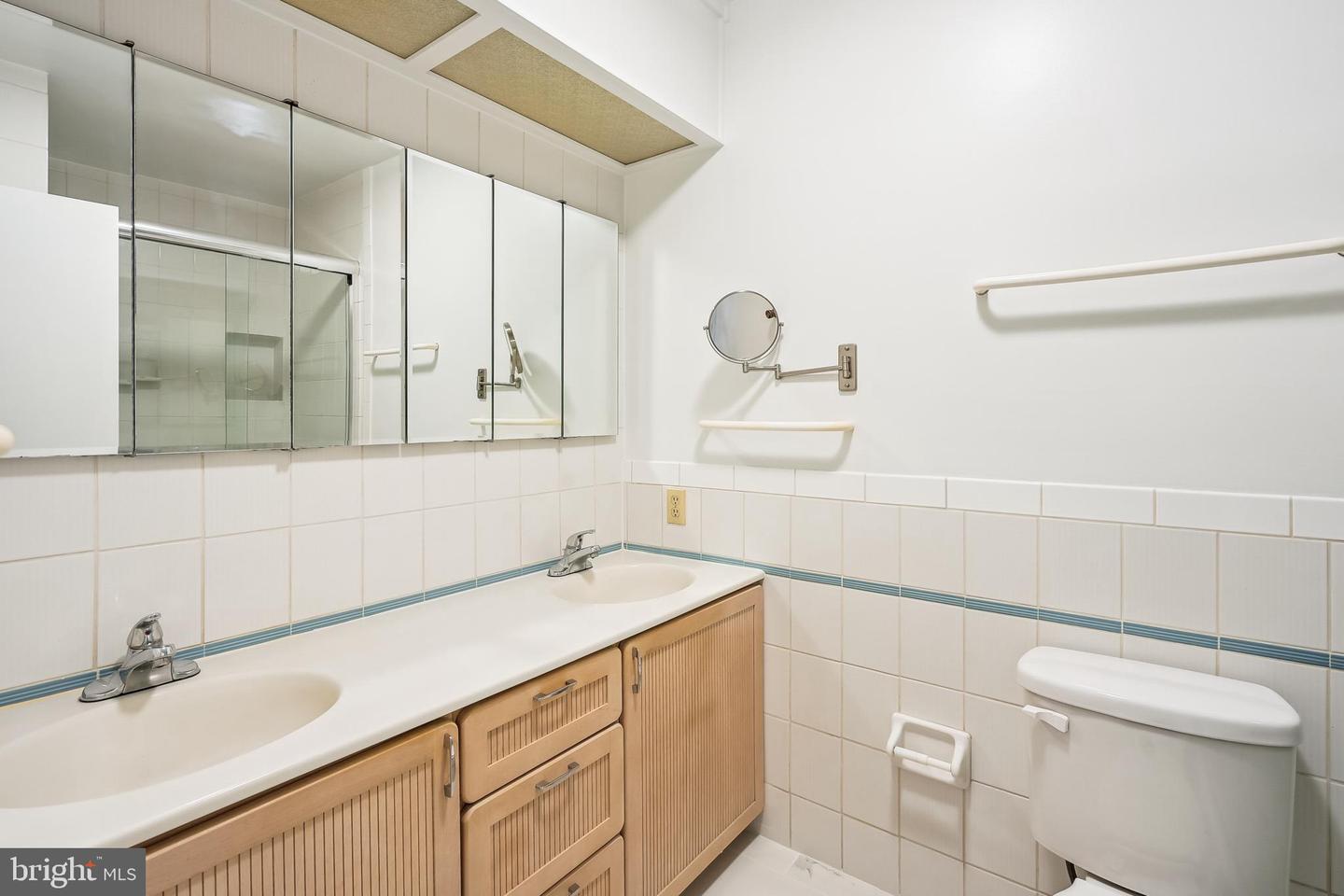 12309 MULBERRY CT, WOODBRIDGE, Virginia 22192, 5 Bedrooms Bedrooms, ,3 BathroomsBathrooms,Residential,For sale,12309 MULBERRY CT,VAPW2096412 MLS # VAPW2096412