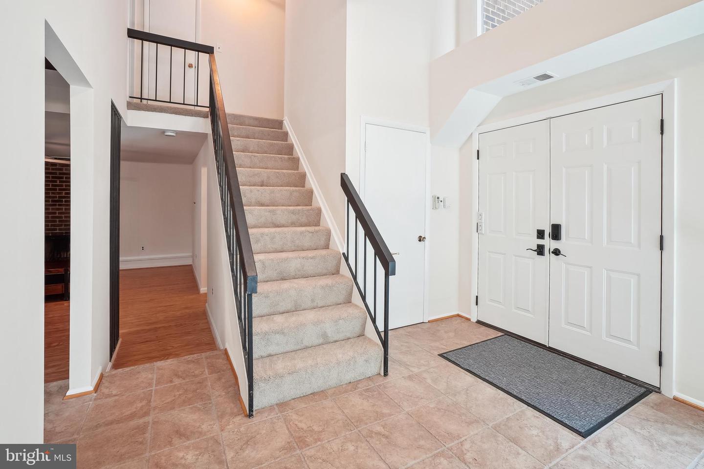 12309 MULBERRY CT, WOODBRIDGE, Virginia 22192, 5 Bedrooms Bedrooms, ,3 BathroomsBathrooms,Residential,For sale,12309 MULBERRY CT,VAPW2096412 MLS # VAPW2096412
