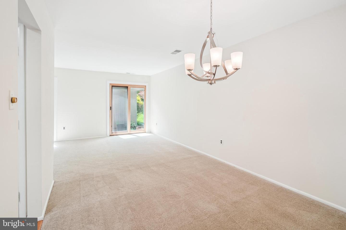 12309 MULBERRY CT, WOODBRIDGE, Virginia 22192, 5 Bedrooms Bedrooms, ,3 BathroomsBathrooms,Residential,For sale,12309 MULBERRY CT,VAPW2096412 MLS # VAPW2096412