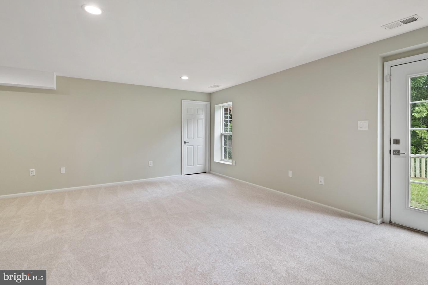 20 PULLER PL, STAFFORD, Virginia 22556, 3 Bedrooms Bedrooms, ,3 BathroomsBathrooms,Residential,For sale,20 PULLER PL,VAST2039556 MLS # VAST2039556