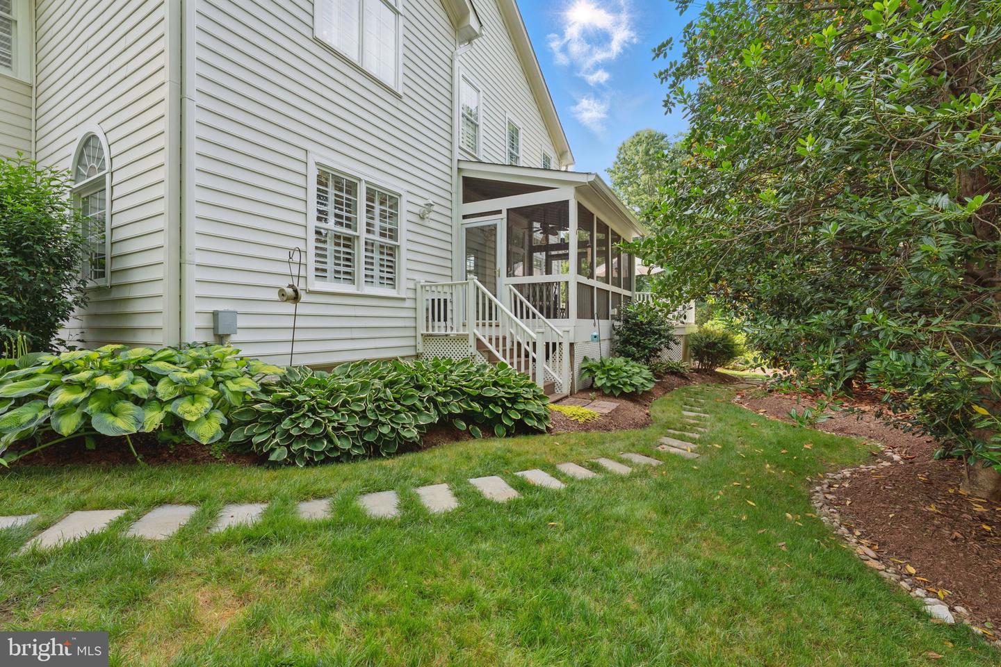 6321 WILMINGTON DR, BURKE, Virginia 22015, 5 Bedrooms Bedrooms, ,5 BathroomsBathrooms,Residential,For sale,6321 WILMINGTON DR,VAFX2245914 MLS # VAFX2245914