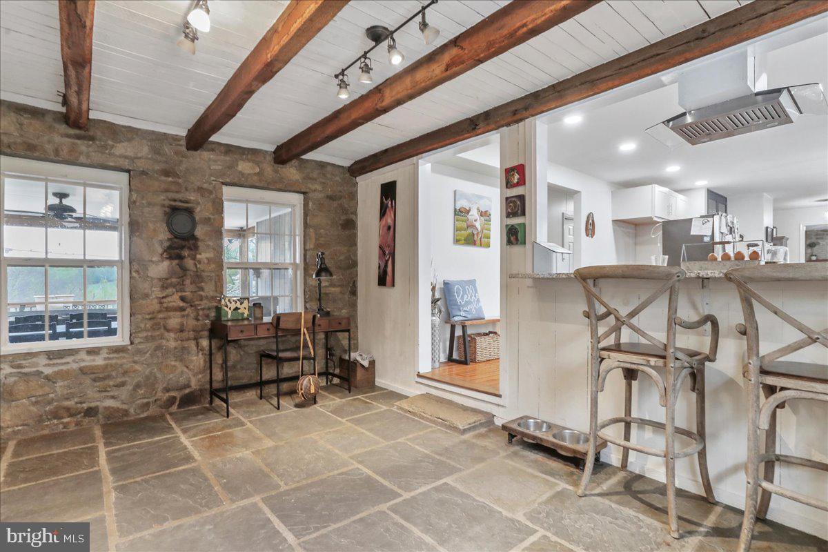 6025 COON TREE RD, THE PLAINS, Virginia 20198, 3 Bedrooms Bedrooms, 7 Rooms Rooms,2 BathroomsBathrooms,Residential,For sale,6025 COON TREE RD,VAFQ2016950 MLS # VAFQ2016950