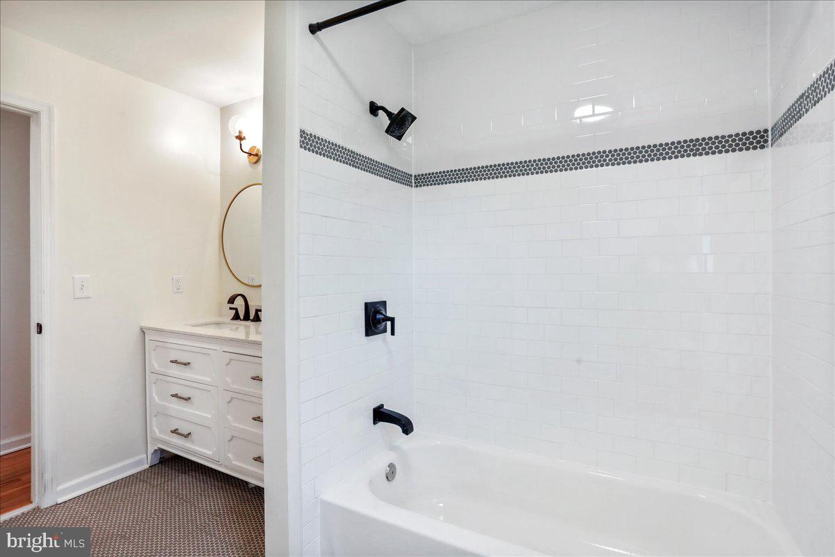 6025 COON TREE RD, THE PLAINS, Virginia 20198, 3 Bedrooms Bedrooms, 7 Rooms Rooms,2 BathroomsBathrooms,Residential,For sale,6025 COON TREE RD,VAFQ2016950 MLS # VAFQ2016950