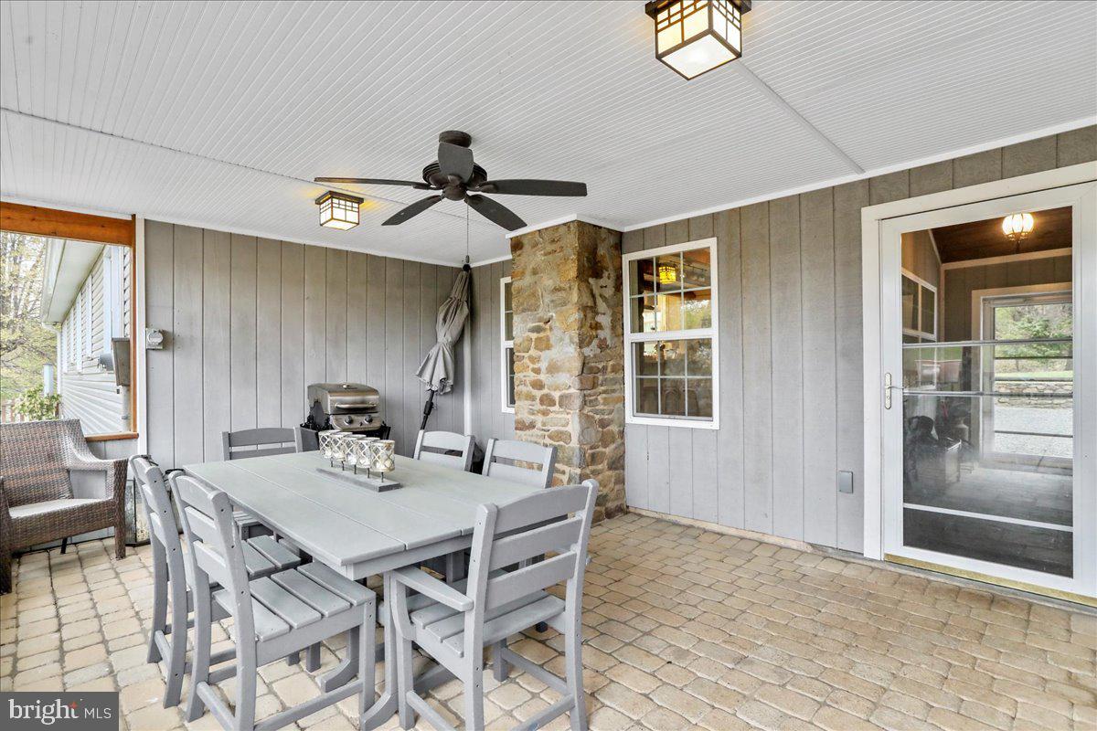 6025 COON TREE RD, THE PLAINS, Virginia 20198, 3 Bedrooms Bedrooms, 7 Rooms Rooms,2 BathroomsBathrooms,Residential,For sale,6025 COON TREE RD,VAFQ2016950 MLS # VAFQ2016950