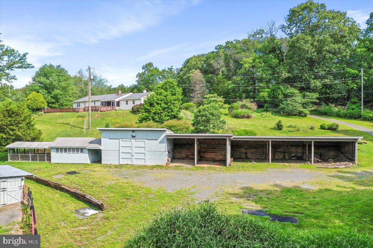 6025 COON TREE RD, THE PLAINS, Virginia 20198, 3 Bedrooms Bedrooms, 7 Rooms Rooms,2 BathroomsBathrooms,Residential,For sale,6025 COON TREE RD,VAFQ2016950 MLS # VAFQ2016950