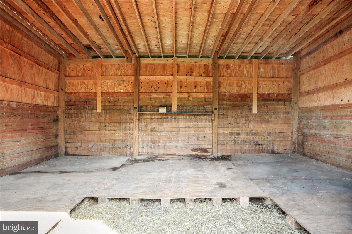 6025 COON TREE RD, THE PLAINS, Virginia 20198, 3 Bedrooms Bedrooms, 7 Rooms Rooms,2 BathroomsBathrooms,Residential,For sale,6025 COON TREE RD,VAFQ2016950 MLS # VAFQ2016950