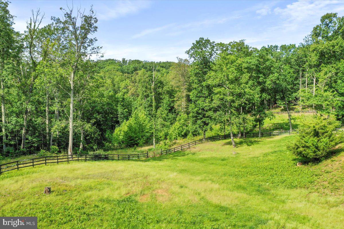 6025 COON TREE RD, THE PLAINS, Virginia 20198, 3 Bedrooms Bedrooms, 7 Rooms Rooms,2 BathroomsBathrooms,Residential,For sale,6025 COON TREE RD,VAFQ2016950 MLS # VAFQ2016950
