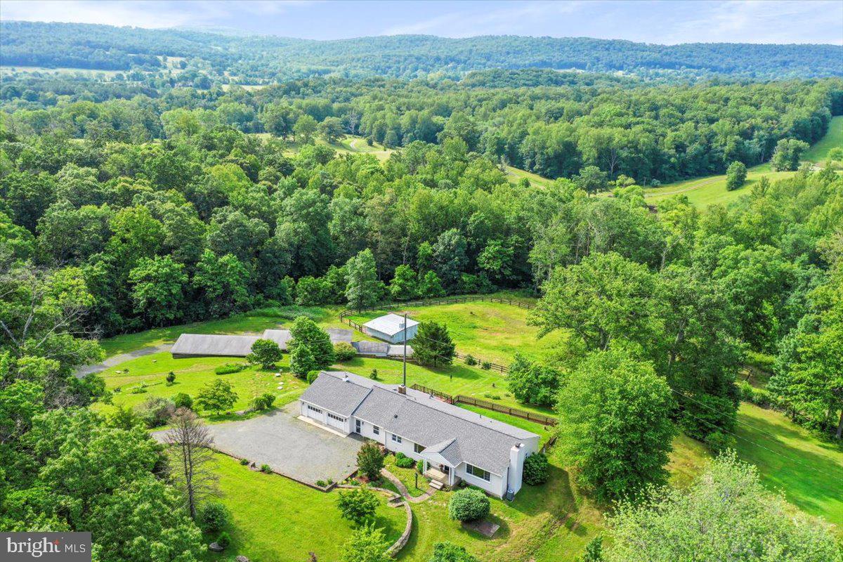 6025 COON TREE RD, THE PLAINS, Virginia 20198, 3 Bedrooms Bedrooms, 7 Rooms Rooms,2 BathroomsBathrooms,Residential,For sale,6025 COON TREE RD,VAFQ2016950 MLS # VAFQ2016950