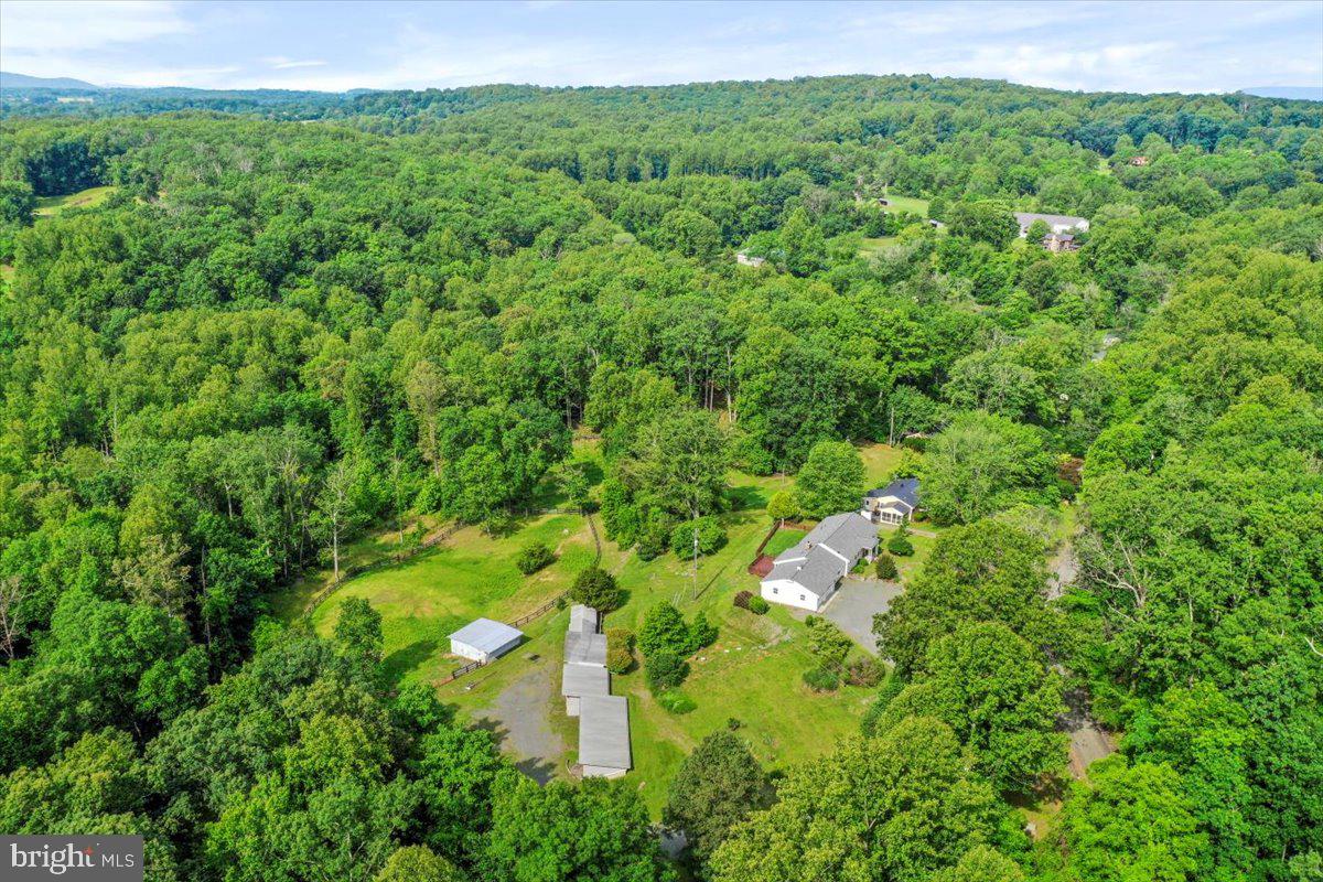 6025 COON TREE RD, THE PLAINS, Virginia 20198, 3 Bedrooms Bedrooms, 7 Rooms Rooms,2 BathroomsBathrooms,Residential,For sale,6025 COON TREE RD,VAFQ2016950 MLS # VAFQ2016950