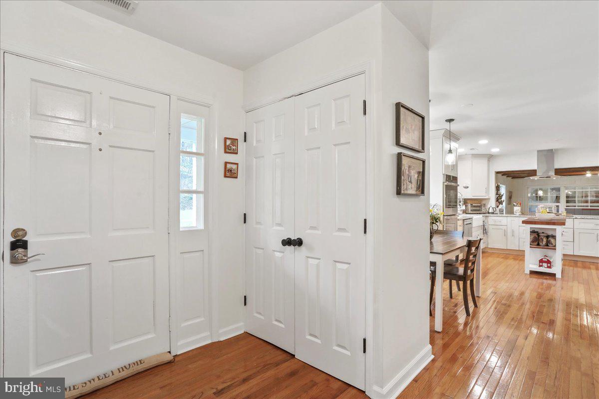 6025 COON TREE RD, THE PLAINS, Virginia 20198, 3 Bedrooms Bedrooms, 7 Rooms Rooms,2 BathroomsBathrooms,Residential,For sale,6025 COON TREE RD,VAFQ2016950 MLS # VAFQ2016950